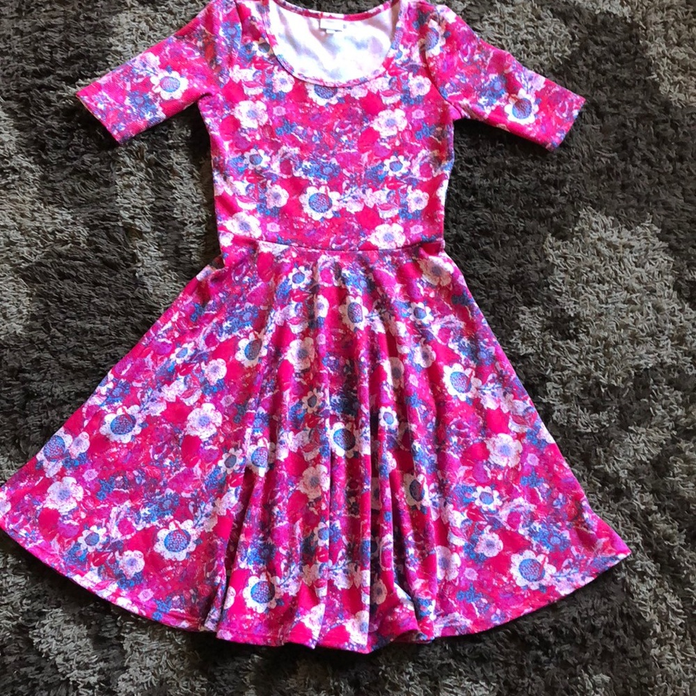 LuLaRoe Nicole Dress size: large
